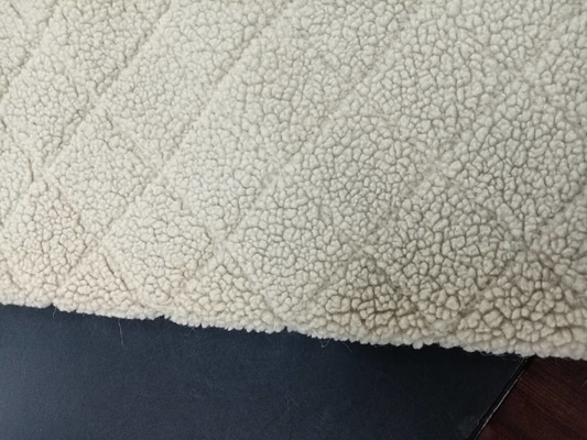 Jacquard Şablonu 100% Polyester Sahte Sherpa Kumaş 150cm CW veya Düzenlenebilir Genişlik