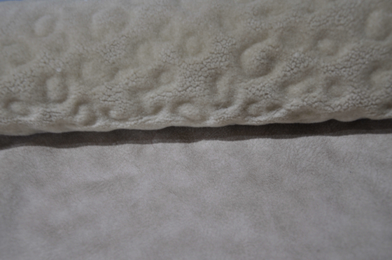 620gsm Polyester 100p Kürk Katı Sherpa Katı Süet Yapıştırılmış Polar Kumaş