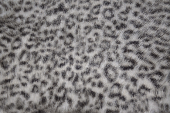 % 100 Polyester Leopar Baskı Kumaş Kırışıklığa Dayanıklı 150CM Genişlik