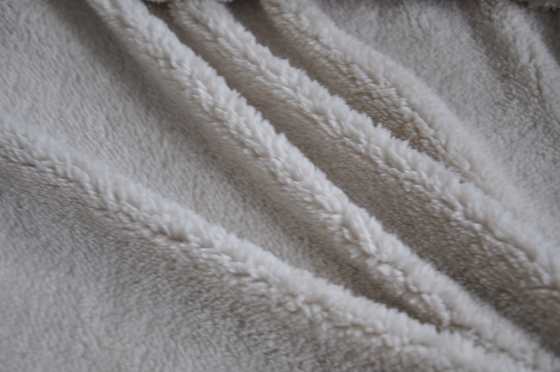 Yumuşak ve Narin, Eşsiz Sıcaklık Shu Polar 150cm Pamuklu Yün Kumaş Polyester