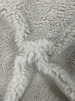 100% Polyester Sahte Sherpa Kumaş 150cm CW Ya da Düzenlenebilir 500gm