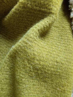 Giysiler için Premium %100 Polyester Çözgülü Örme Kumaş