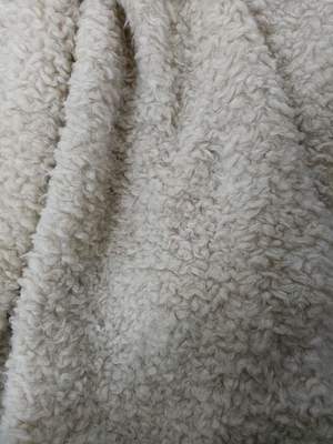 Sarmaşık Tricot Yumuşak Plüş 380 gram 100% P
